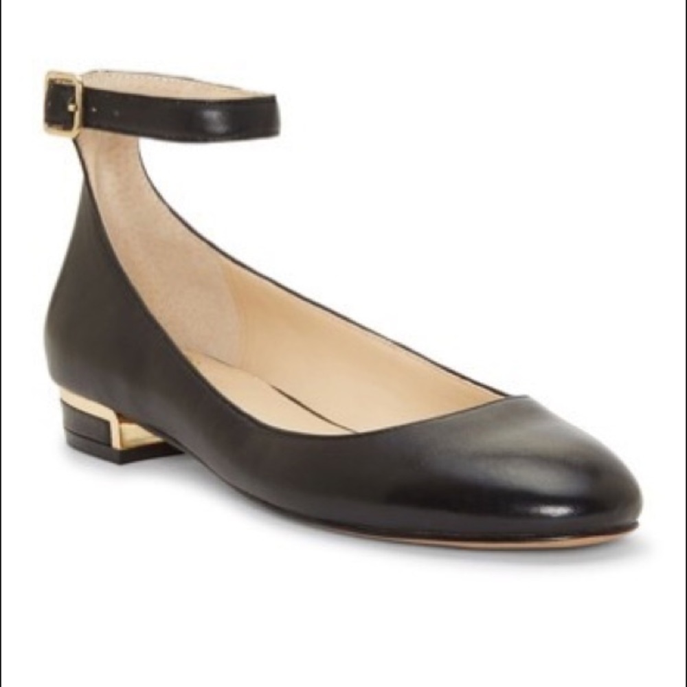 Vince Camuto Attera Leather Flat Black